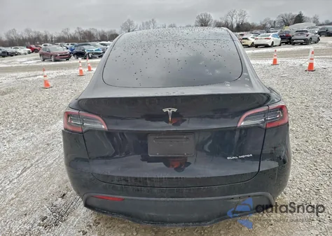 2023 Tesla Model Y z USA, uszkodzony, nr VIN 7SAYGDEE5PA186253